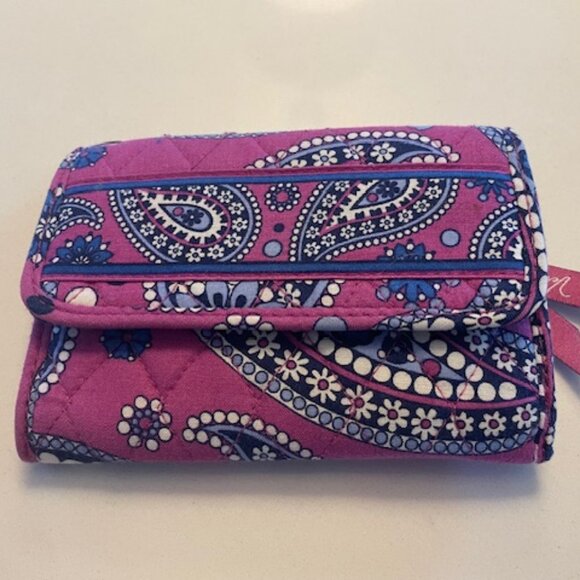 VERA BRADLEY PAISLEY BOYSENBERRY HIPSTER CROSSBODY PURSE & WALLET 2 Piece Set - Picture 5 of 7